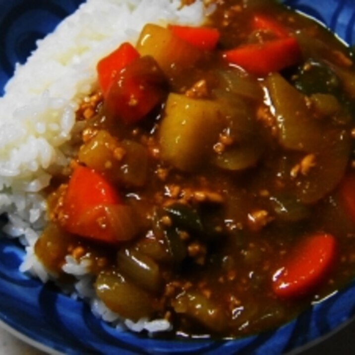 残ったひき肉そぼろで簡単カレー